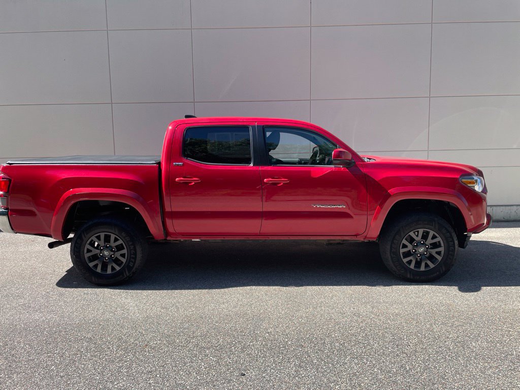 Used 2021 Toyota Tacoma SR5 AWD/4WD image 3