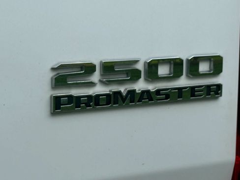 Used 2023 RAM ProMaster 2500 FWD image 14