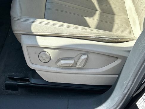 Used 2019 Audi Q5 Premium AWD/4WD image 16