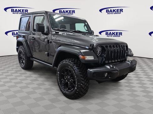 Used 2022 Jeep Wrangler Sport AWD/4WD image 3