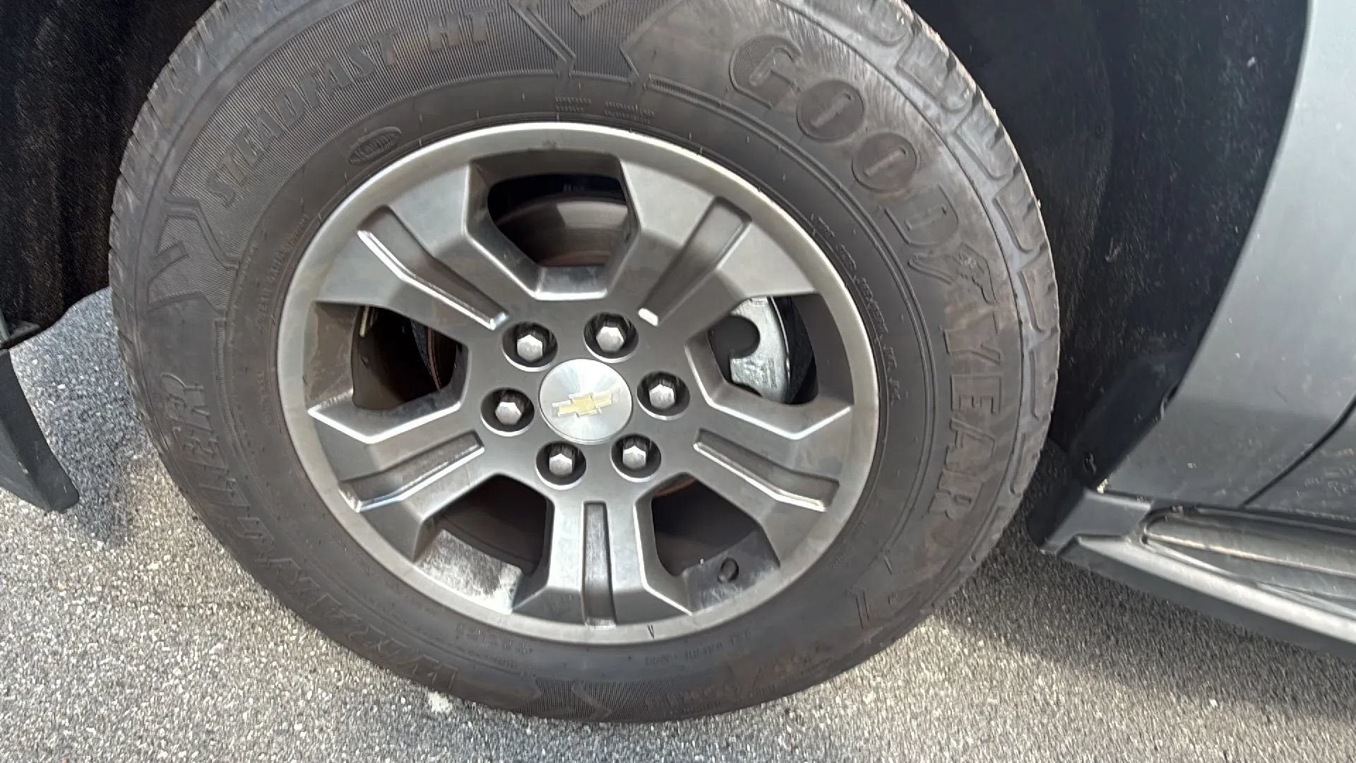 Used 2019 Chevrolet Tahoe LS AWD/4WD image 5