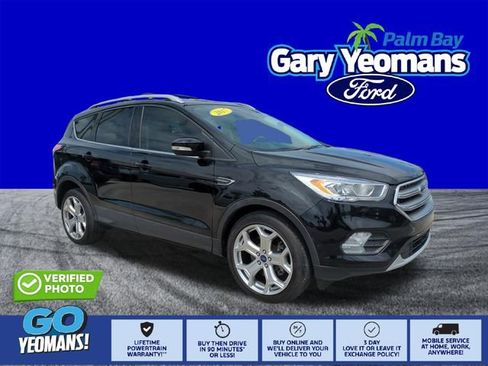 Used 2017 Ford Escape Titanium image 1