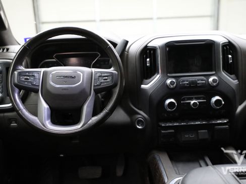 Used 2021 GMC Sierra 2500 Denali w/ Denali Ultimate Package AWD/4WD image 8