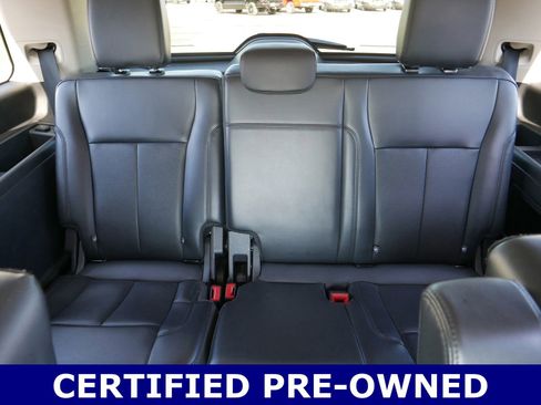 Certified 2024 Ford Expedition XLT image 17