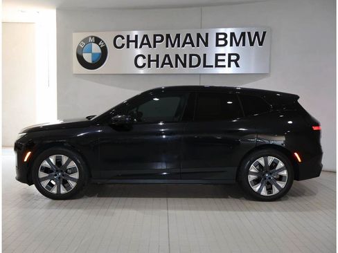 Used 2024 BMW iX xDrive50 AWD/4WD image 3