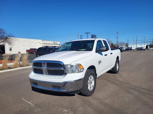Used 2024 RAM 1500 Classic SLT image 7