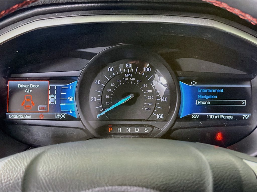 Used 2021 Ford Edge ST-Line FWD image 16