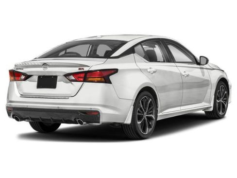 Used 2024 Nissan Altima 2.5 SR image 5