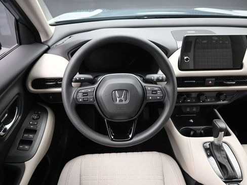 Used 2026 Honda HR-V LX image 17
