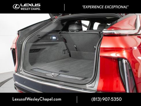 Used 2025 Cadillac Lyriq Luxury RWD image 16