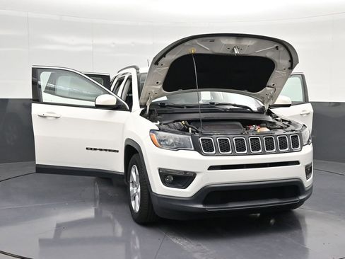 Used 2020 Jeep Compass Latitude FWD image 33