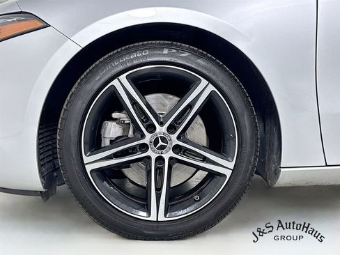 Used 2020 Mercedes-Benz A 220 4MATIC image 37