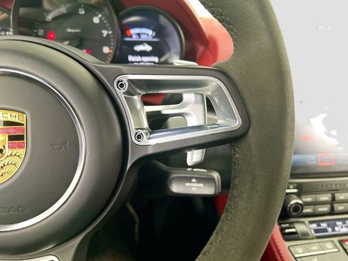 Used 2021 Porsche 718 Boxster Spyder RWD image 12