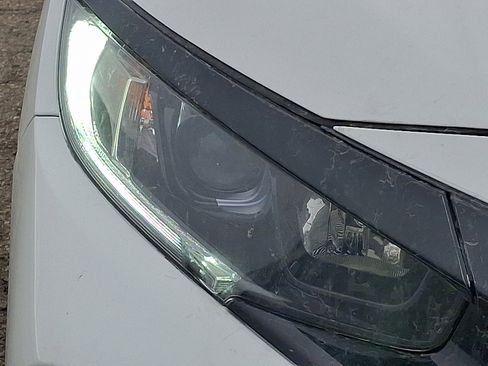 Used 2020 Honda Civic EX image 9