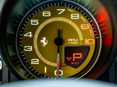 Used 2023 Ferrari 812 GTS RWD image 51