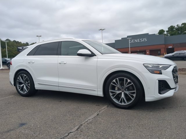 Used 2026 Audi Q8 Premium Plus AWD/4WD image 2
