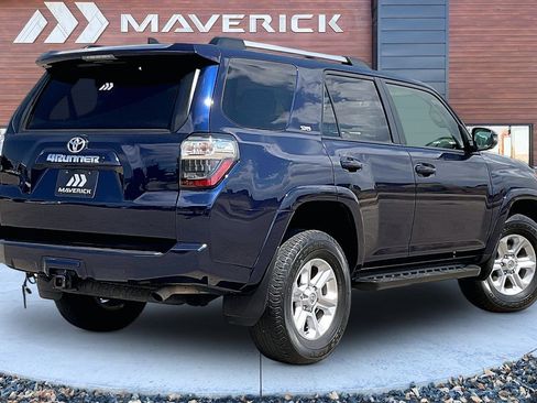 Used 2021 Toyota 4Runner SR5 Premium w/ Moonroof Package AWD/4WD image 5