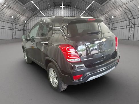 Used 2019 Chevrolet Trax LT w/ LT Convenience Package AWD/4WD image 4