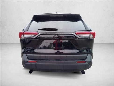 Used 2025 Toyota RAV4 XLE Premium FWD image 6