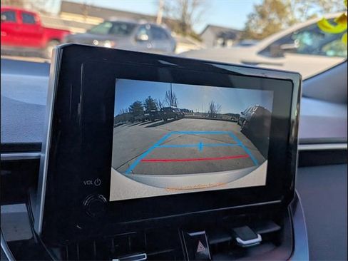 Used 2024 Toyota Corolla SE image 12