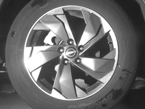 Used 2025 Nissan Rogue SV image 15