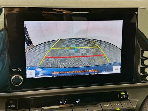 Certified 2025 Toyota Camry SE image 14