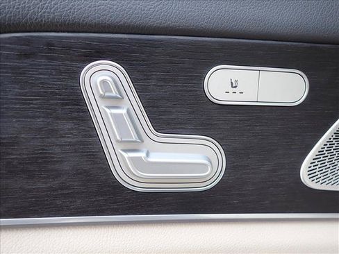 Used 2020 Mercedes-Benz GLS 450 4MATIC image 11