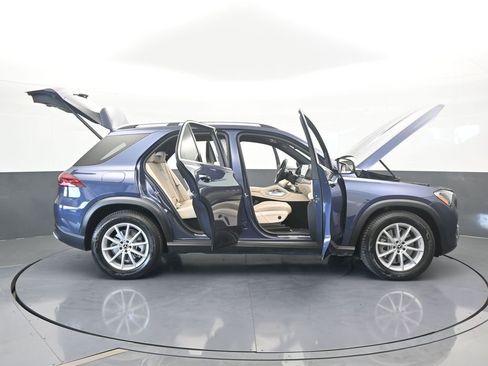 Used 2024 Mercedes-Benz GLE 450e 4MATIC image 91