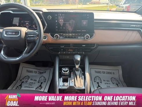 Used 2024 GMC Canyon AT4 w/ AT4 Premium Package AWD/4WD image 15