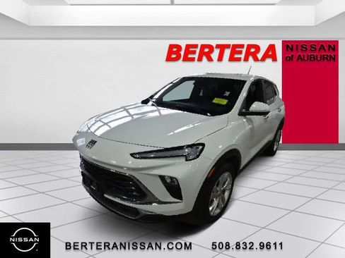 Used 2025 Buick Encore GX Preferred image 5