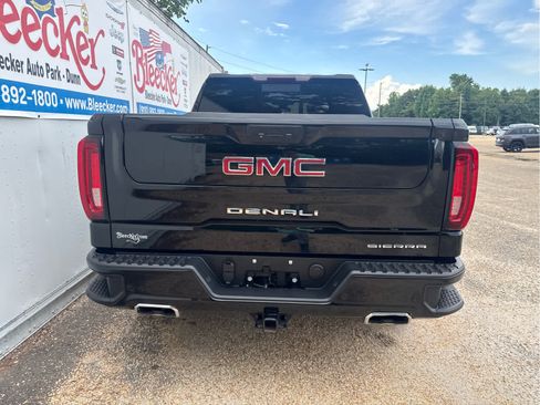 Used 2021 GMC Sierra 1500 Denali w/ Driver Alert Package II AWD/4WD image 4