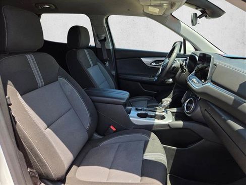 Used 2025 Chevrolet Blazer LT AWD/4WD image 20