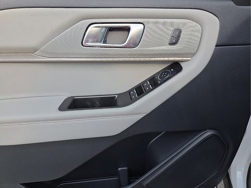 New 2026 Ford Explorer Active image 14