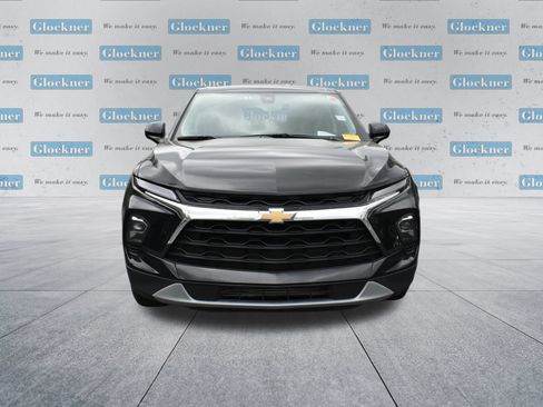 Used 2025 Chevrolet Blazer LT AWD/4WD image 2