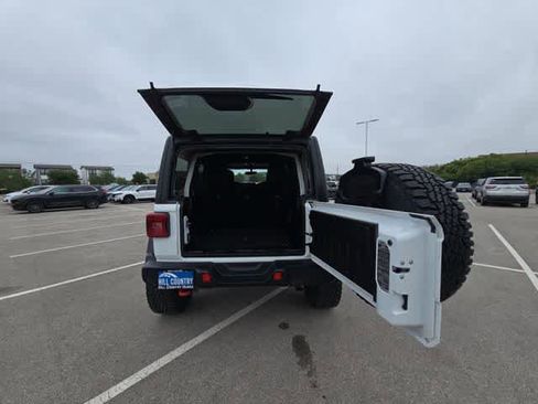 Used 2019 Jeep Wrangler Unlimited Rubicon AWD/4WD image 35