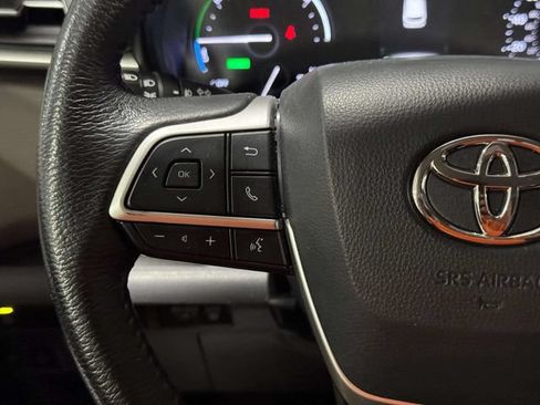 Used 2022 Toyota Sienna XLE FWD image 15
