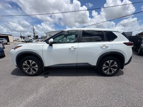 Used 2023 Nissan Rogue SV FWD image 6