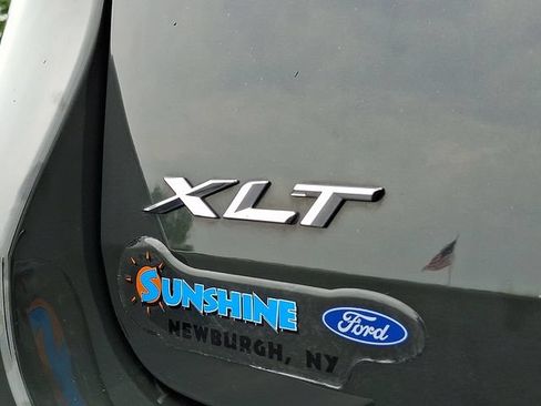 Certified 2022 Ford Explorer XLT w/ Equipment Group 202A AWD/4WD image 31