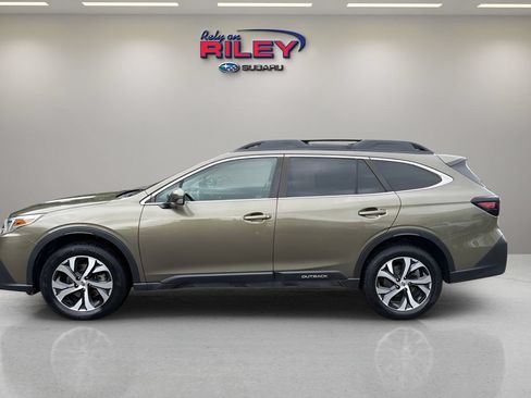 Used 2022 Subaru Outback Limited XT AWD/4WD image 2
