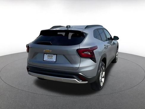 Used 2025 Chevrolet Trax LT w/ LT Convenience Package image 14