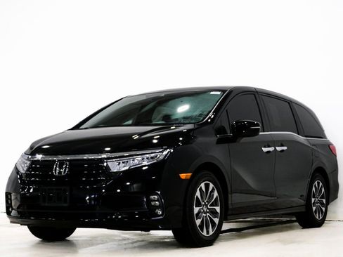 Used 2023 Honda Odyssey EX-L image 3