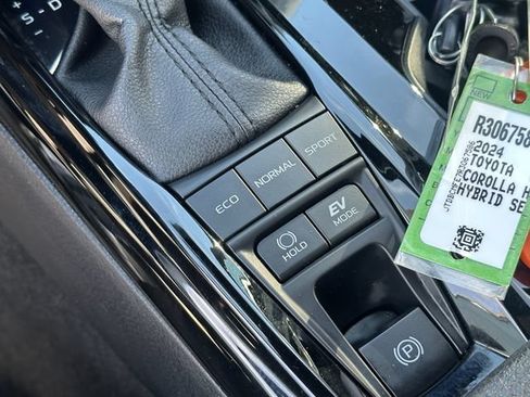 Certified 2025 Toyota Camry XSE FWD image 22