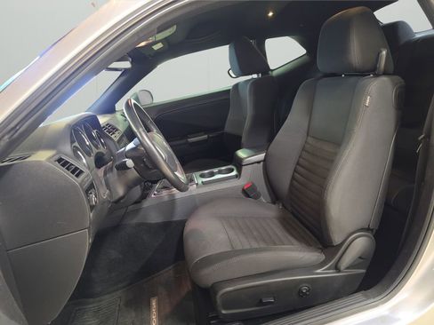 Used 2014 Dodge Challenger R/T RWD image 11