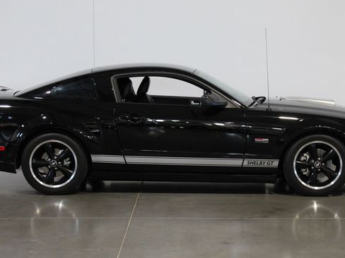 Used 2007 Ford Mustang GT RWD image 25
