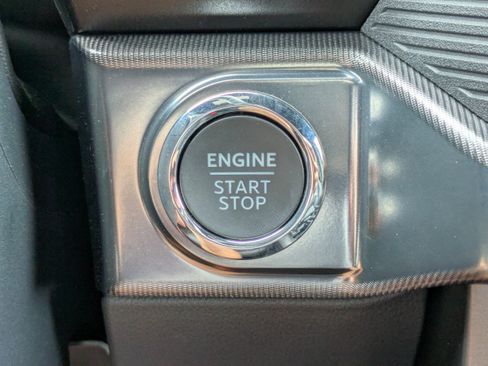 Used 2025 Ford F150 Lariat w/ Equipment Group 502A High AWD/4WD image 24