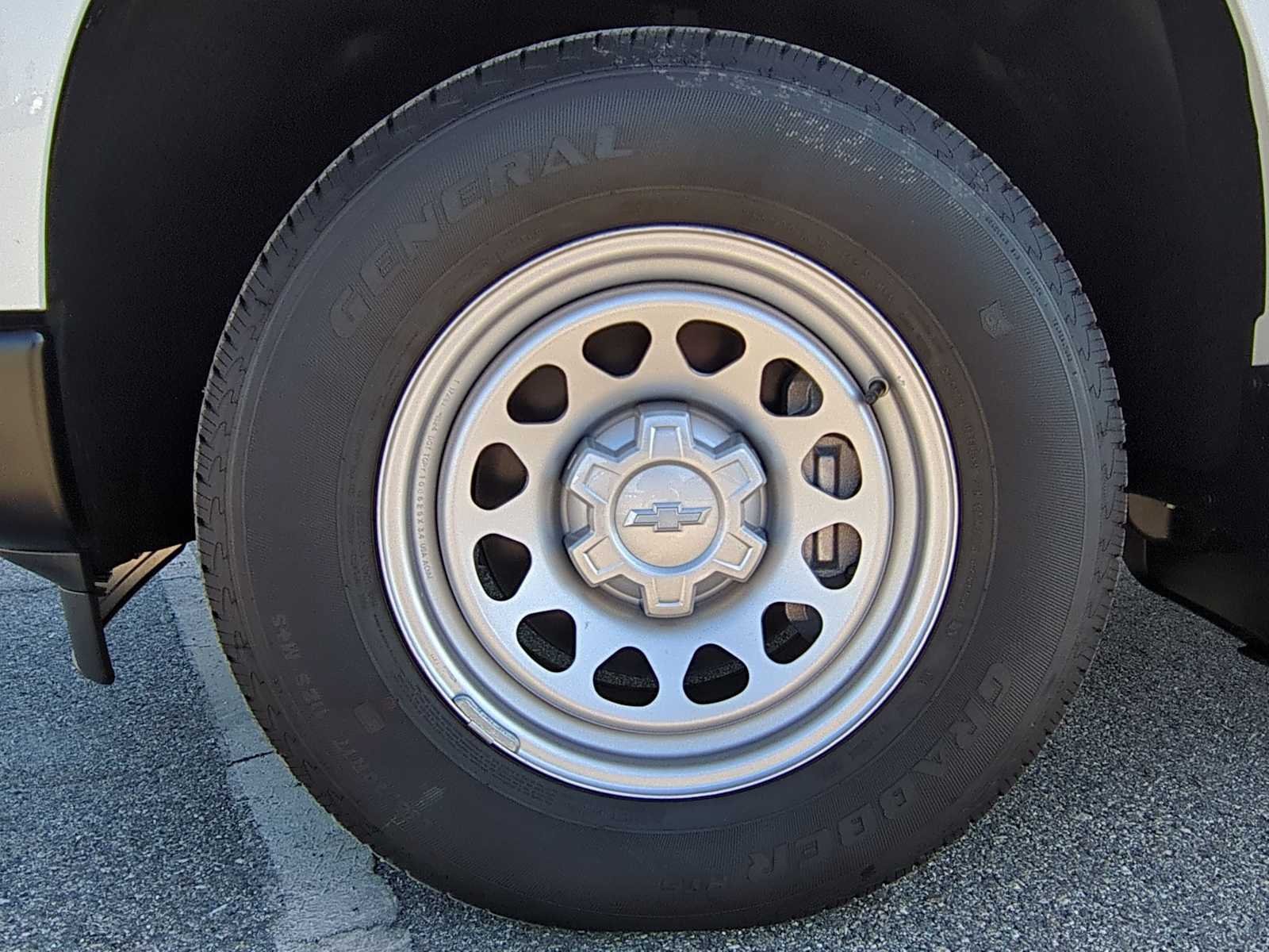 Used 2026 Chevrolet Silverado 1500 W/T RWD image 27