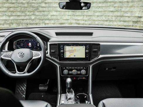 Used 2023 Volkswagen Atlas Cross Sport SEL image 24