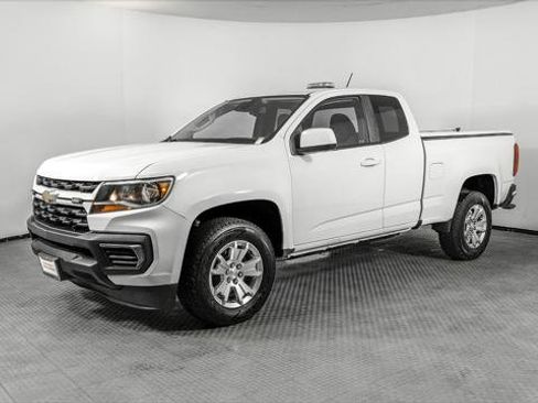 Used 2022 Chevrolet Colorado LT w/ Fleet Safety Package image 2