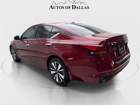 Used 2022 Nissan Altima 2.5 SV w/ SV Premium Package FWD image 9