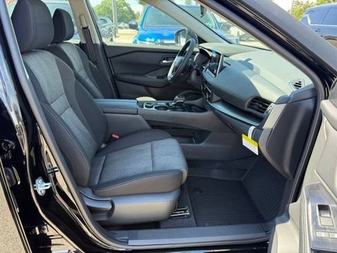New 2026 Nissan Rogue SV w/ Cold Weather Package AWD/4WD image 25